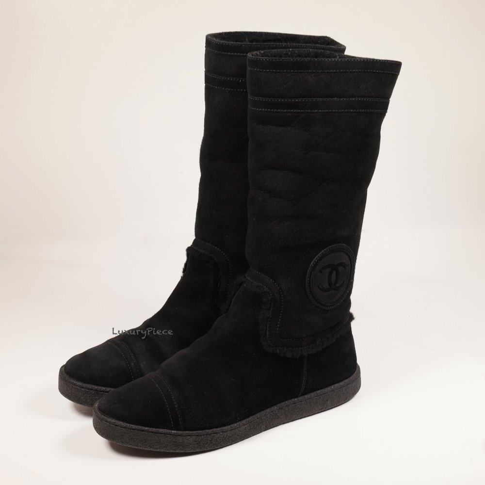 Amazing Chanel Snow Boots Sheepskin - Picture 12 of 14